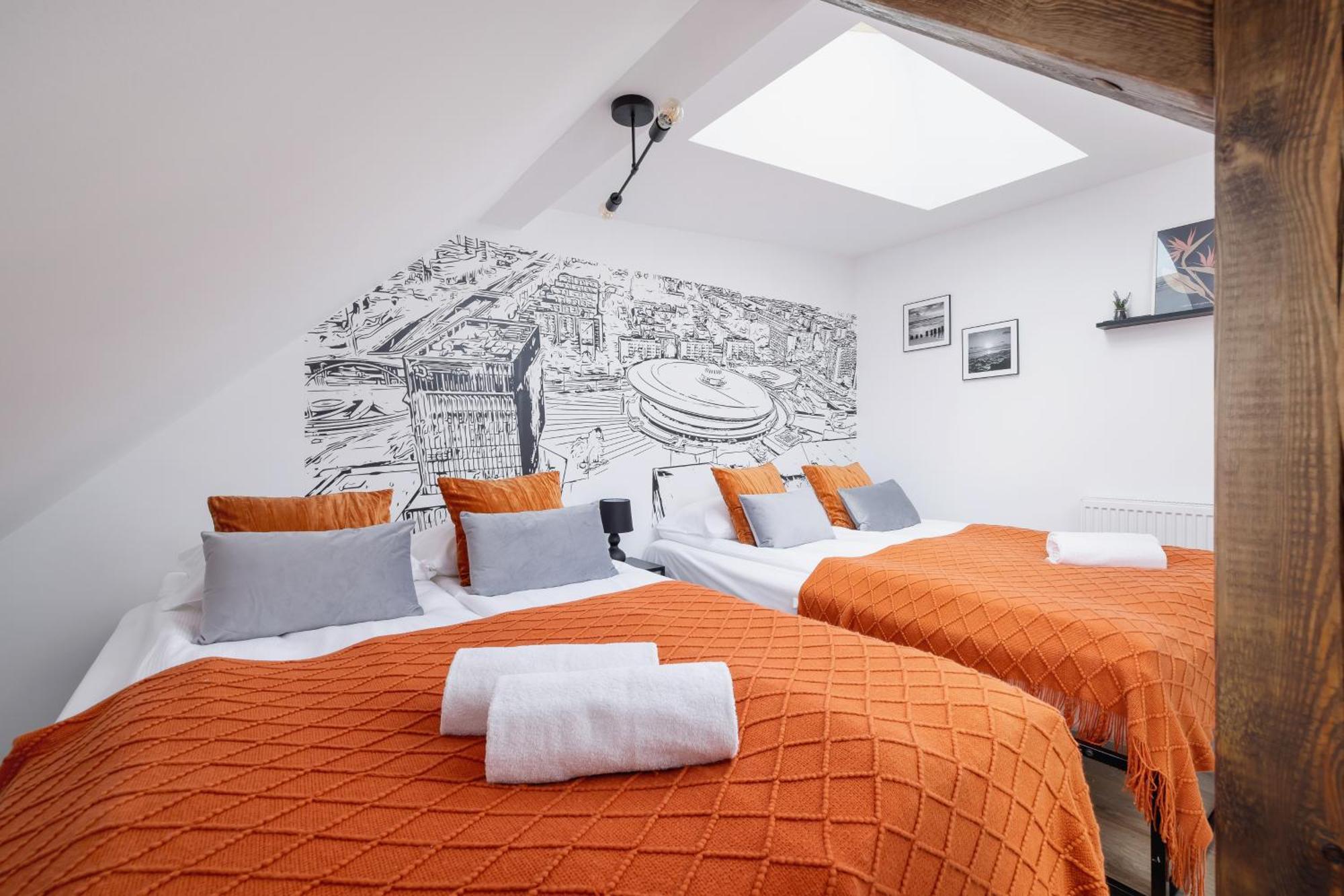Cosy Apartments Kosciuszki Near The Main Train Station By Noclegi Renters Katowice Esterno foto